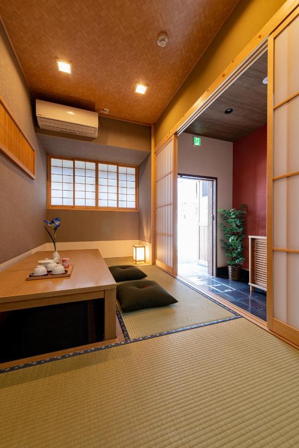 Вилла 谷町君・星屋・秋の家 Киото Экстерьер фото