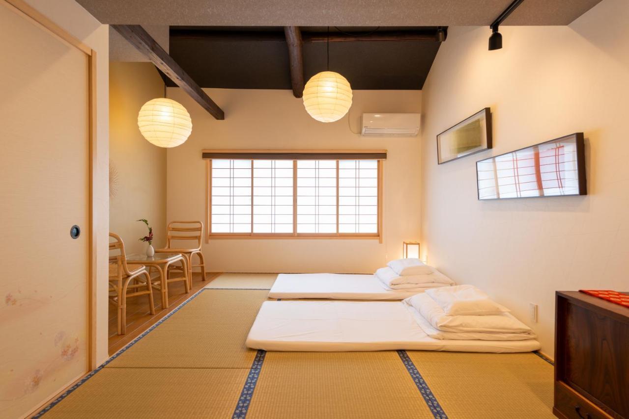 Вилла 谷町君・星屋・秋の家 Киото Экстерьер фото